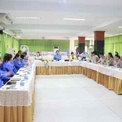 LINE_ALBUM_ประเมินโรงเรียนสีขาว_240517_16.jpg